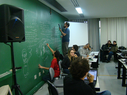 Debate - Cultura Digital Experimental